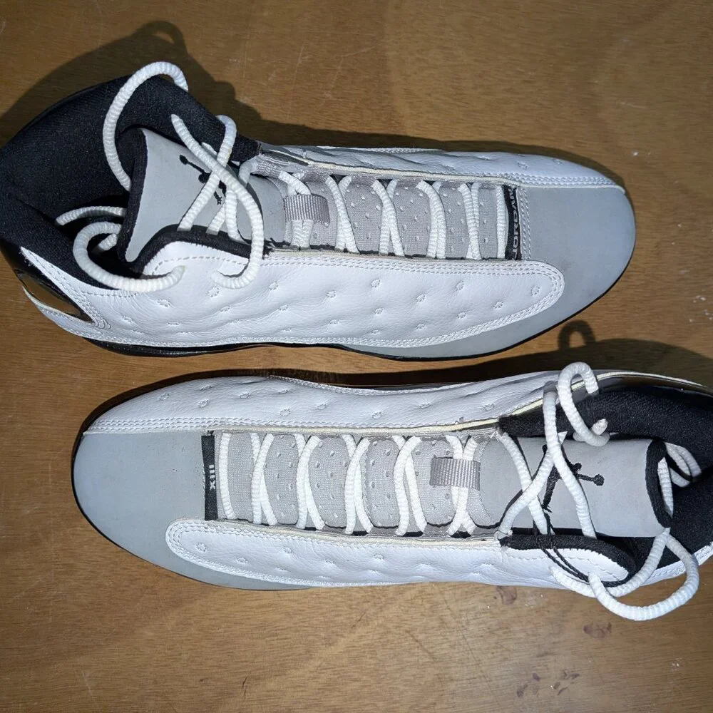 Men's Jordan 13 cleats - Picture 2 of 4